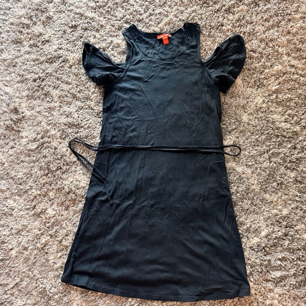 JOE FRESH - cold shoulder belt dress (medium)